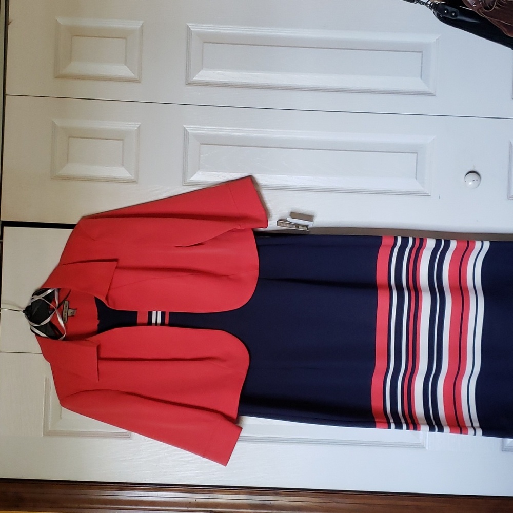 Maya Brooke,, Ladies dress size 14 with matching jacket.
